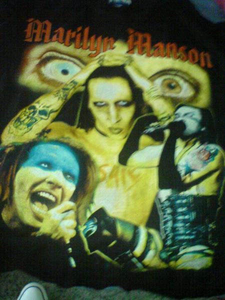 tee shirt